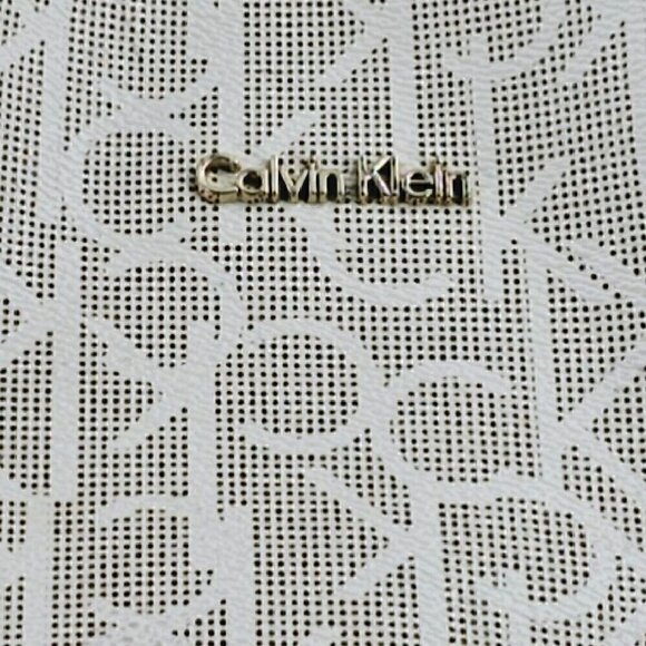 Calvin Klein Large Tan Monogram Shoulder Bag Shopper Tote with Tan Trim - Picture 16 of 16